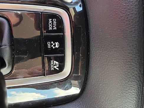 Used 2026 Toyota Corolla LE FWD image 28