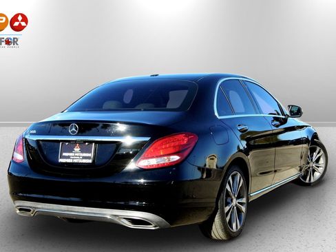 Used 2016 Mercedes-Benz C 300 Sedan image 2