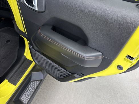 Used 2023 Jeep Gladiator Mojave w/ LED Lighting Group image 43