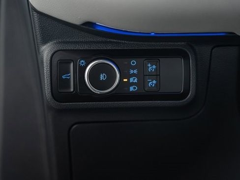 Used 2025 Ford Explorer Platinum w/ Ultimate Package image 49