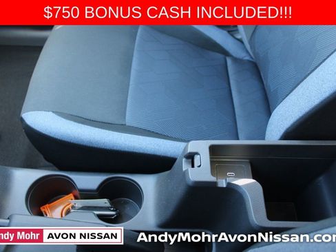 New 2025 Nissan Versa SV image 26