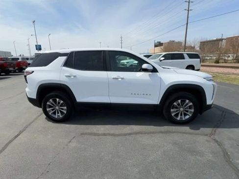 Used 2025 Chevrolet Equinox LT image 9