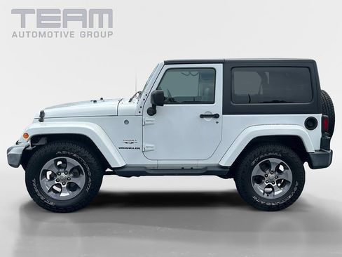 Used 2016 Jeep Wrangler Sahara w/ Connectivity Group AWD/4WD image 4