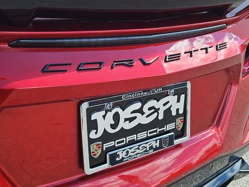 Used 2021 Chevrolet Corvette Stingray Preferred Cpe w/ Z51 Performance Package RWD image 9