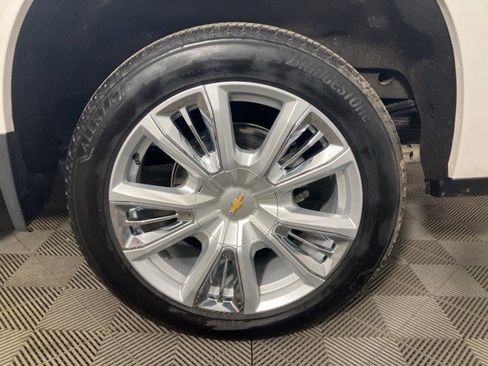 Certified 2024 Chevrolet Silverado 1500 High Country w/ High Country Premium Package image 25