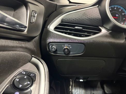 Used 2024 Chevrolet Malibu LT FWD image 16