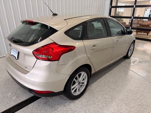 Used 2017 Ford Focus SE image 7