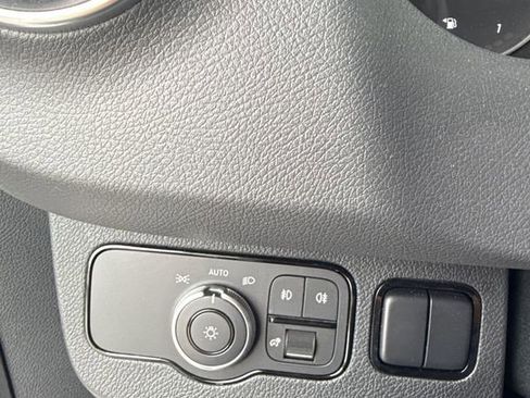 Used 2022 Mercedes-Benz Sprinter 3500 image 13