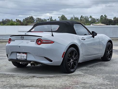 Certified 2025 MAZDA MX-5 Miata Club w/ Interior Package image 18