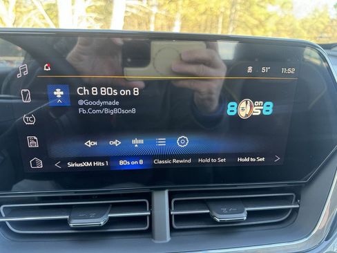 New 2026 Chevrolet Trax ACTIV w/ Sunroof Package image 24