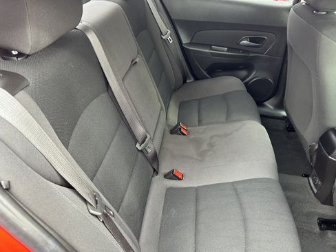 Used 2016 Chevrolet Cruze LT FWD image 10