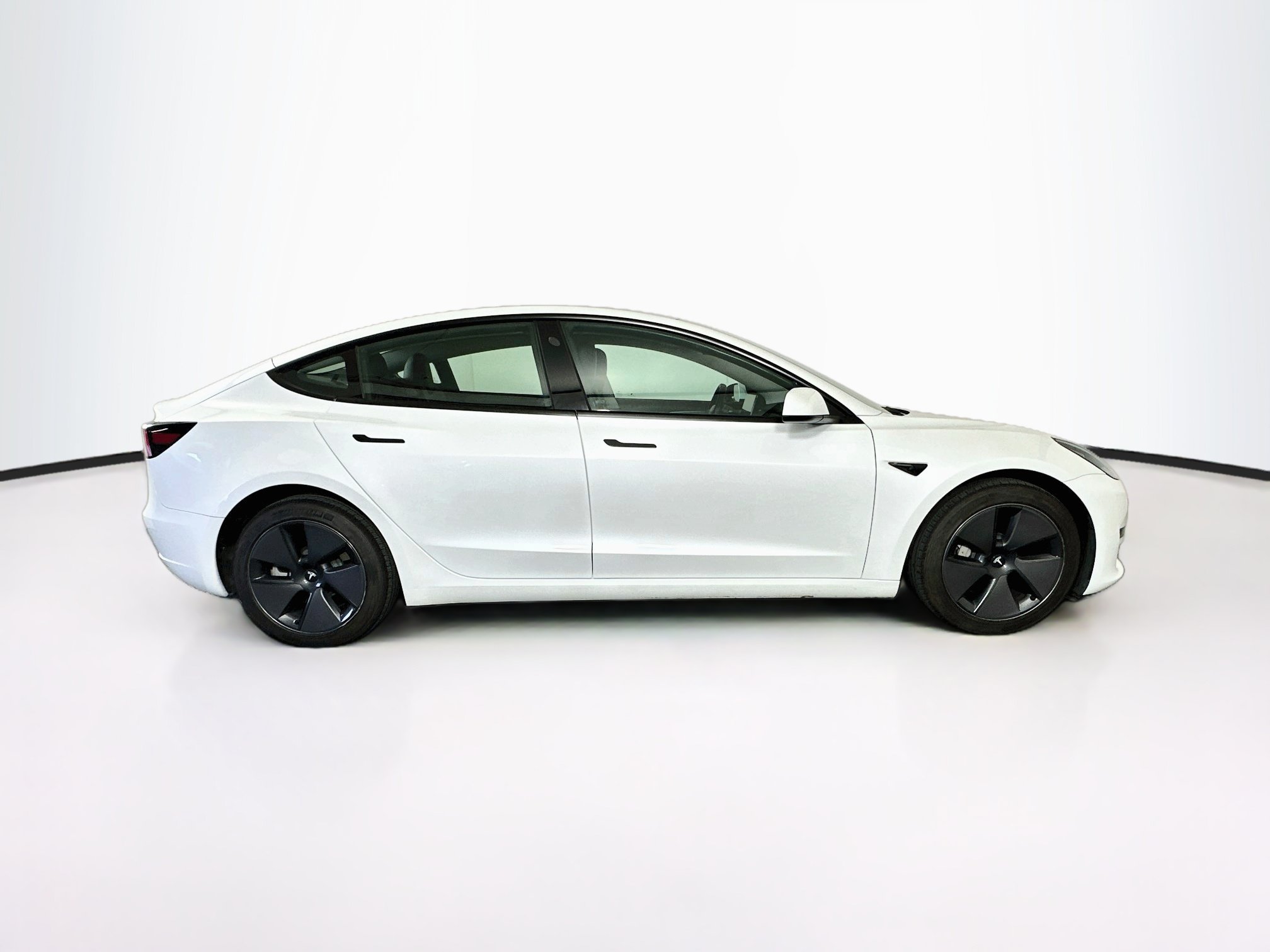 Used 2023 Tesla Model 3 Standard Range RWD image 10