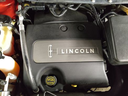 Used 2015 Lincoln MKX FWD w/ Equipment Group 102A image 30