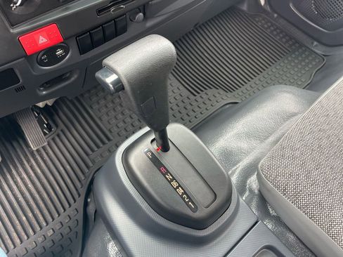 Used 2024 Chevrolet Low Cab Forward image 12