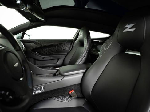 Used 2019 Aston Martin Vanquish Zagato image 42