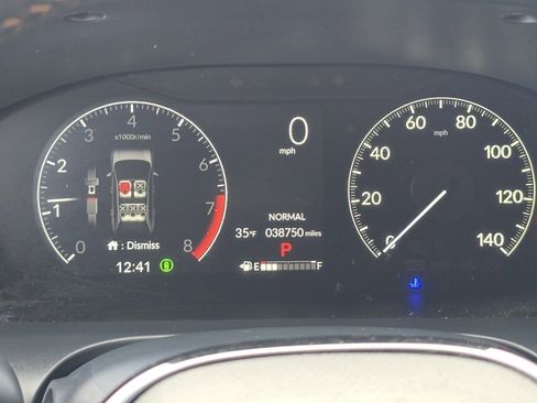 Certified 2025 Honda HR-V Sport image 27