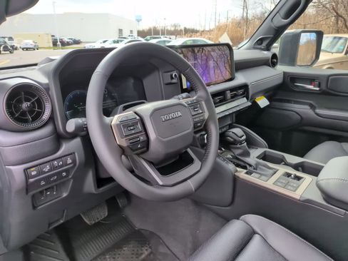 New 2026 Toyota Land Cruiser w/ Premium Package AWD/4WD image 28