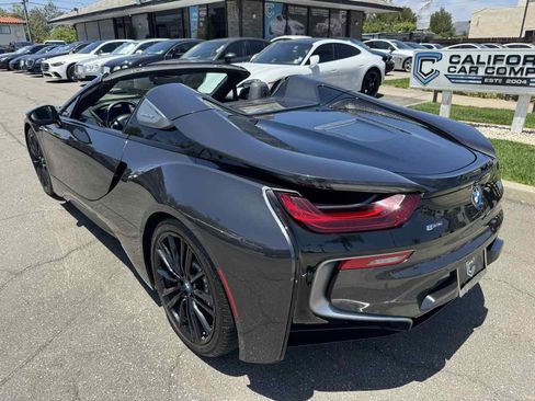 Used 2019 BMW i8 Roadster AWD/4WD image 4