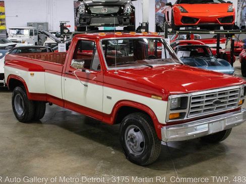 Used 1986 Ford F350 2WD Regular Cab image 9