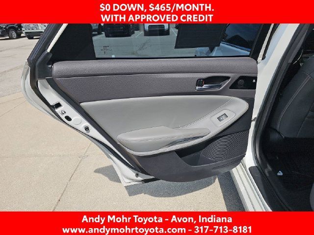 Used 2019 Toyota Avalon XLE w/ Moonroof Package FWD image 29
