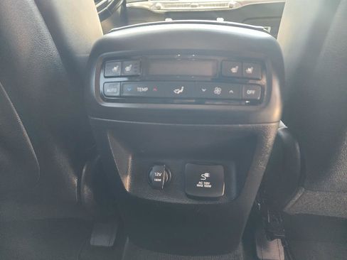 Used 2021 Hyundai Palisade Limited FWD image 11