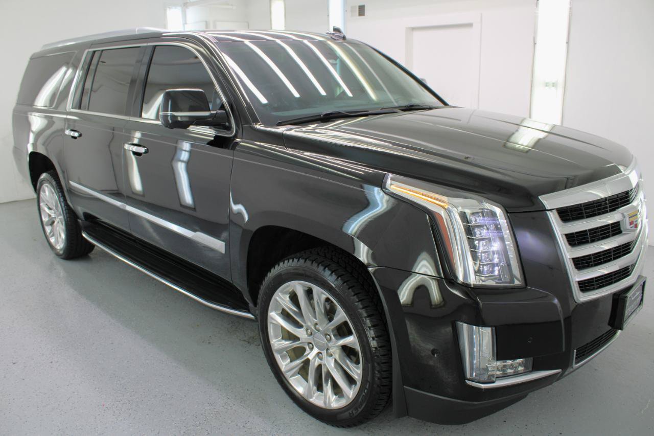 Used 2019 Cadillac Escalade ESV Luxury RWD image 11