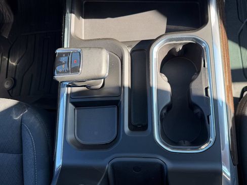 Used 2023 GMC Sierra 1500 Elevation AWD/4WD image 9