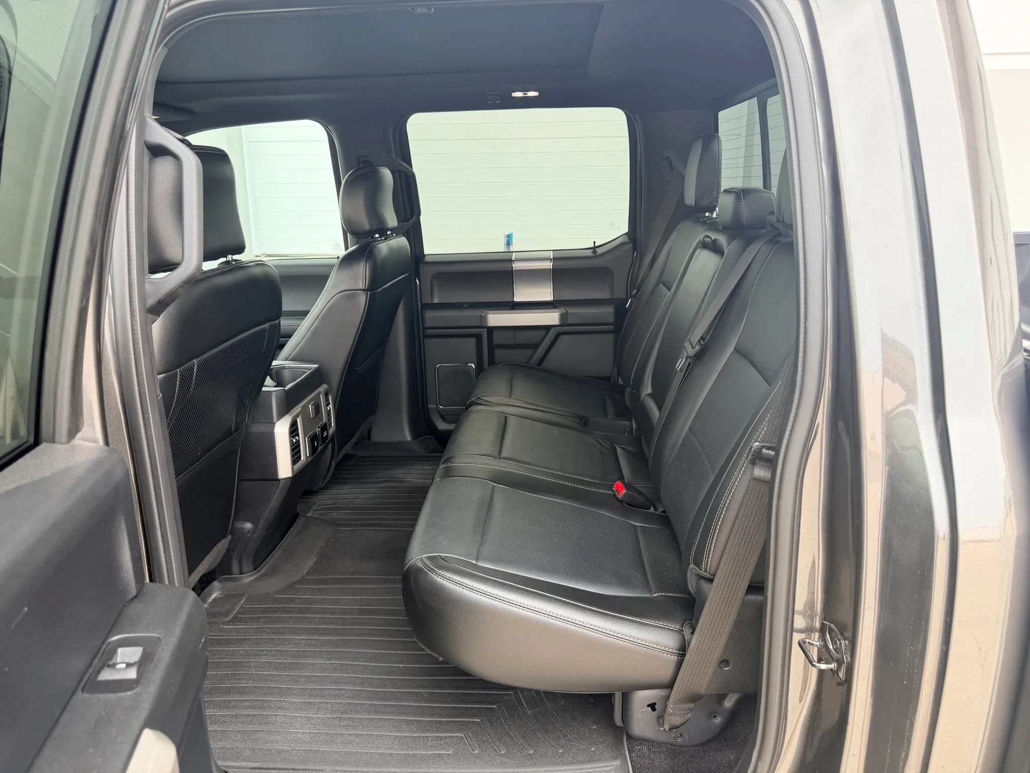 Used 2017 Ford F150 Lariat AWD/4WD image 13