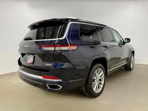 Used 2023 Jeep Grand Cherokee L Summit w/ Advanced Protech Group IV image 10
