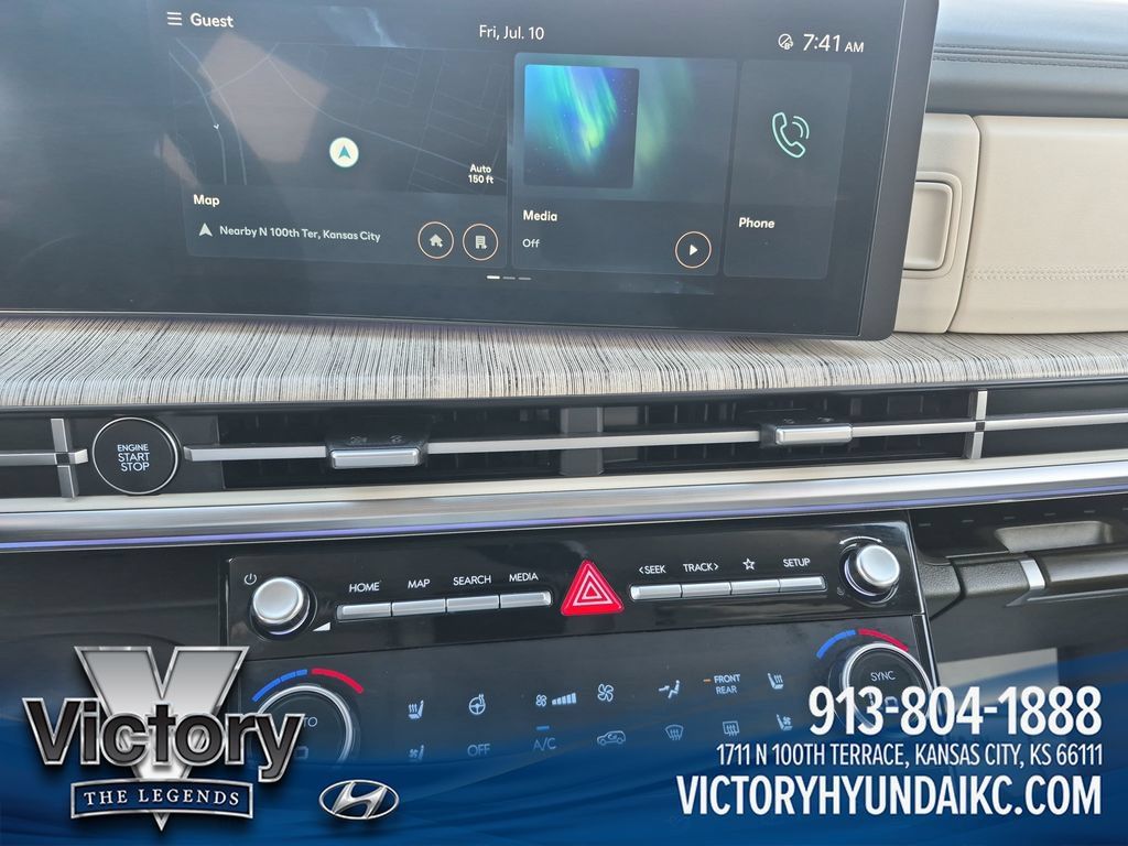 Used 2024 Hyundai Santa Fe Calligraphy FWD image 17