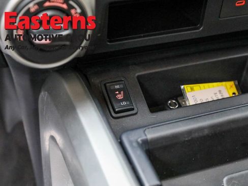 Used 2020 Nissan Titan SV w/ SV Convenience Package image 22