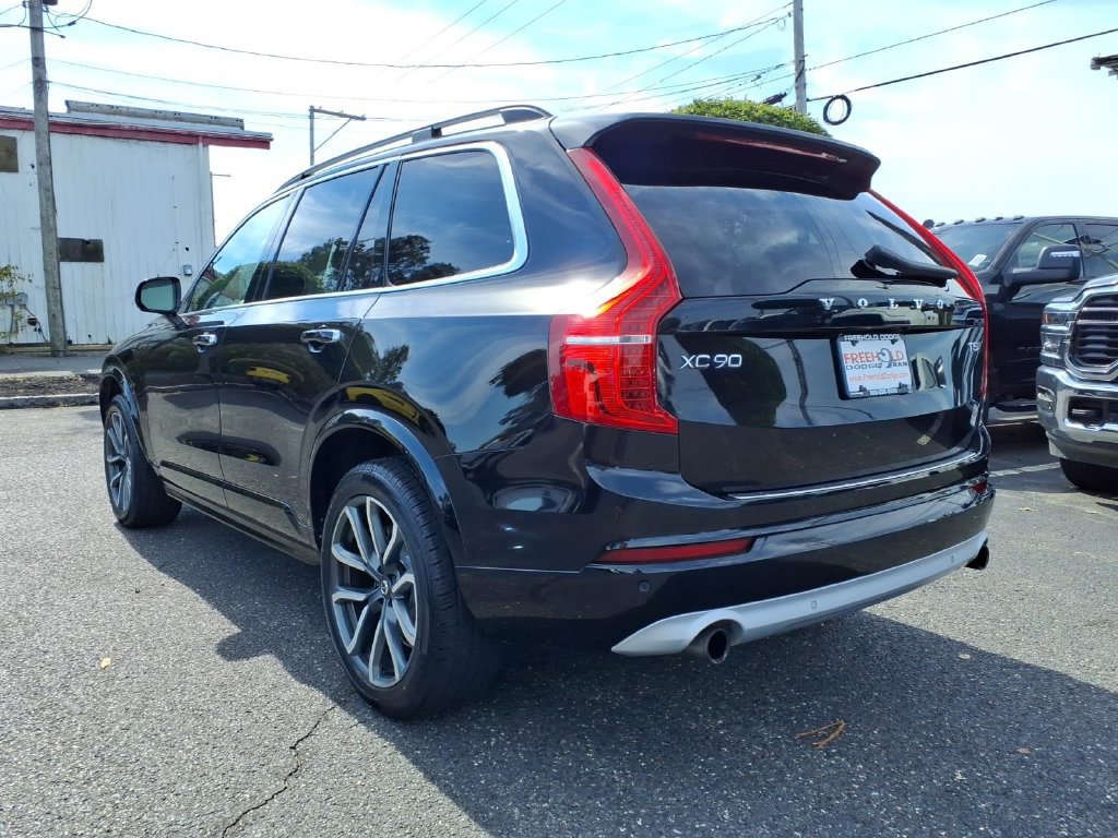 Used 2019 Volvo XC90 T5 Momentum w/ Multimedia Package AWD/4WD image 23