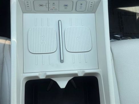 Used 2024 Hyundai Santa Fe Calligraphy AWD/4WD image 41