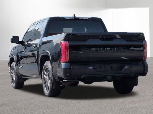 Used 2022 Toyota Tundra Platinum w/ Advanced Package AWD/4WD image 8