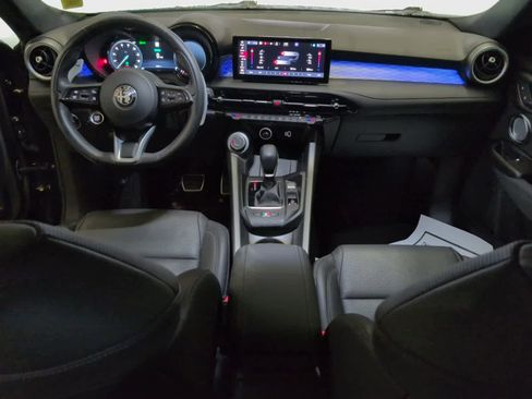 Used 2024 Alfa Romeo Tonale Ti image 11