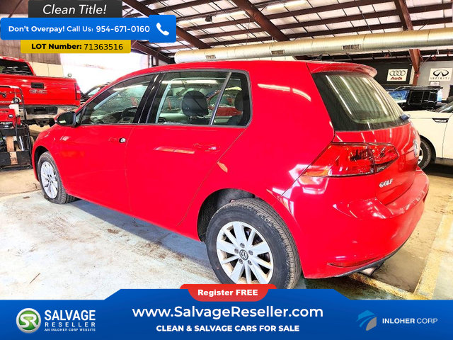 Used 2016 Volkswagen Golf 4-Door FWD image 3