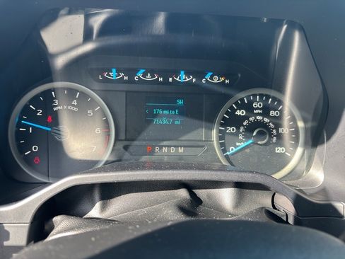 Used 2017 Ford F150 XLT image 10