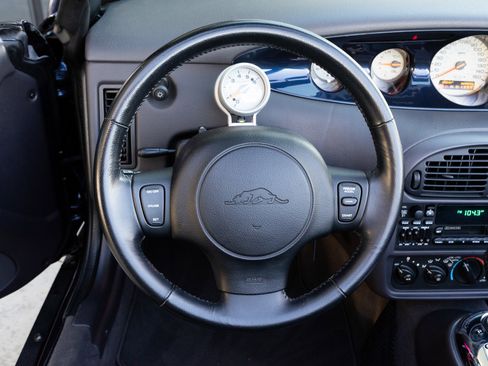 Used 2001 Chrysler Prowler image 20