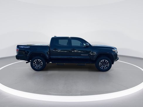 Used 2021 Toyota Tacoma TRD Sport AWD/4WD image 10