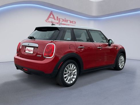 Used 2015 MINI Cooper 4-Door Hardtop image 5