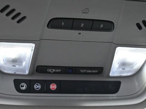 Used 2023 GMC Acadia AT4 w/ Technology Package AWD/4WD image 37