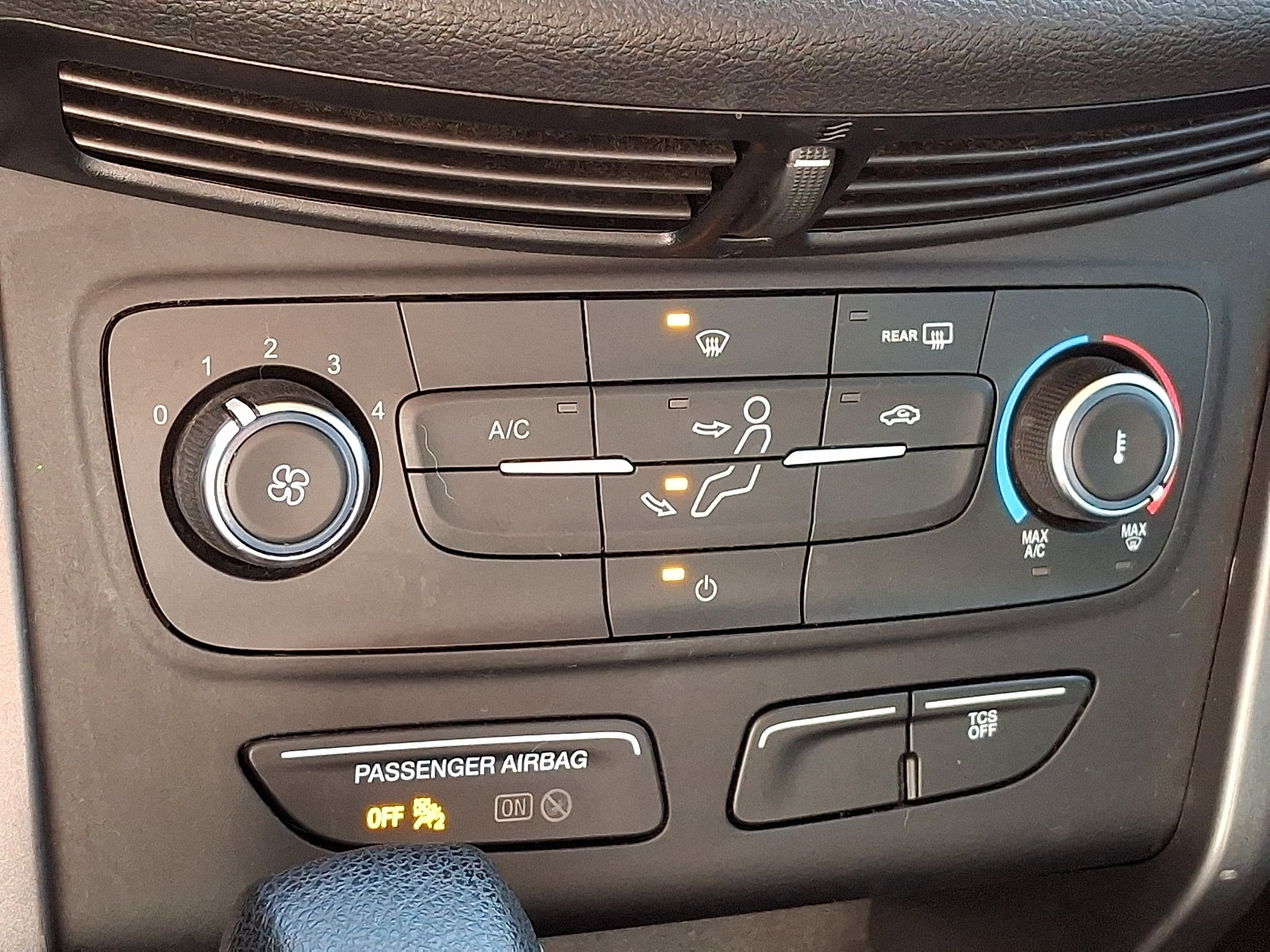 Used 2017 Ford Escape S FWD image 15
