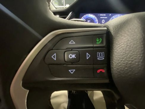 Used 2023 Jeep Grand Cherokee L Laredo image 30