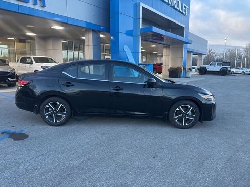 Used 2024 Nissan Sentra SV image 16