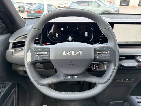 New 2026 Kia EV9 Land w/ Nightfall Edition Package AWD/4WD image 10