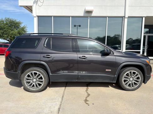 Used 2017 GMC Acadia SLT AWD/4WD image 6