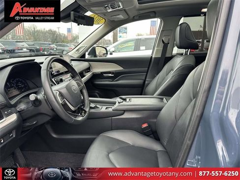 Used 2024 Toyota Grand Highlander Platinum image 20