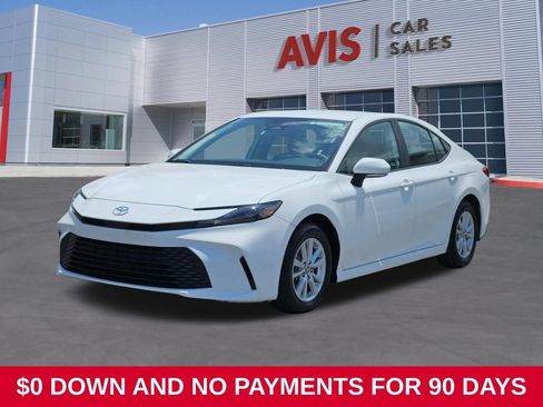 Used 2025 Toyota Camry LE FWD image 1