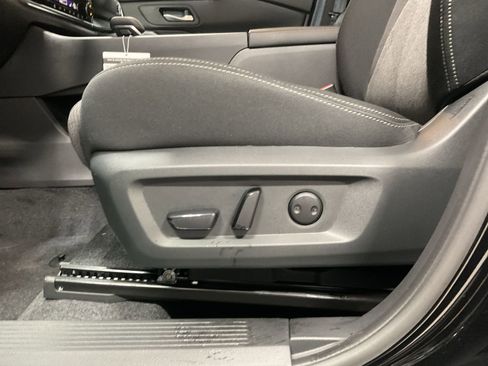 New 2026 Nissan Rogue SV w/ Cold Weather Package AWD/4WD image 26