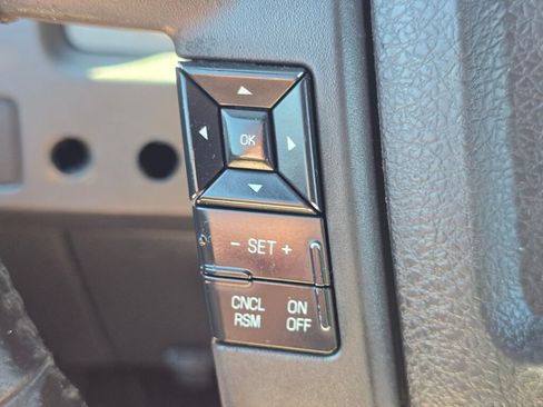 Used 2013 Ford F150 XLT w/ Mid Equipment Group AWD/4WD image 31